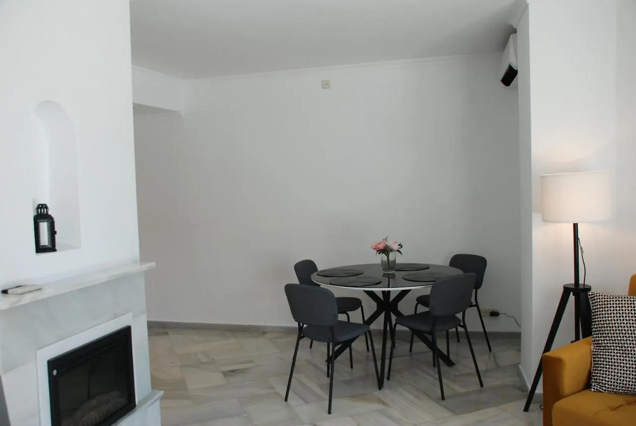 马尔韦利亚Casa Elviria Del Sol公寓 西班牙
